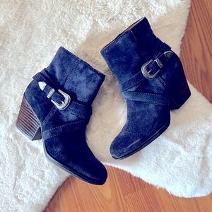 ZODIAC DARK NAVY SUEDE SAMMI BOOTS